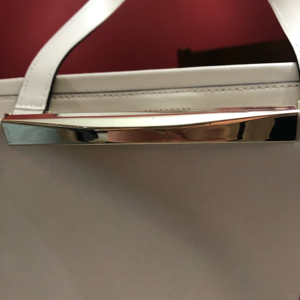 Kate Spade Purse. - Picture 3 of 4